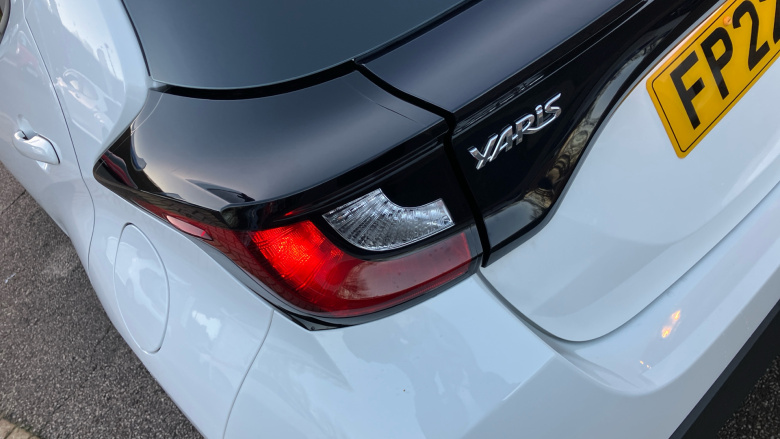 Toyota Yaris 1.5 Hybrid Icon 5dr CVT Hybrid Hatchback